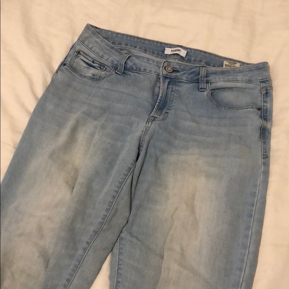 Light Wash Blue Jeans - Picture 2 of 4